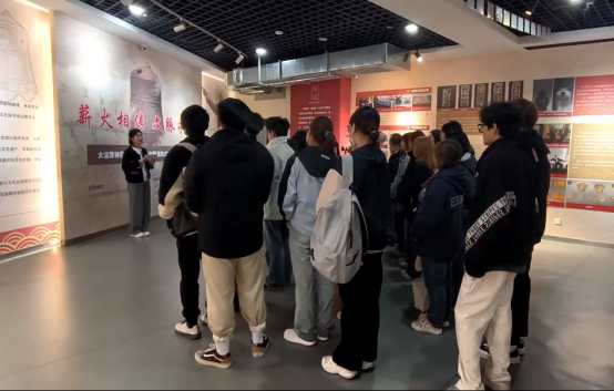 乐竞官网马克思主义学院开展“背包里的思政课”实践教学 --走进大沽口炮台传承红色基因